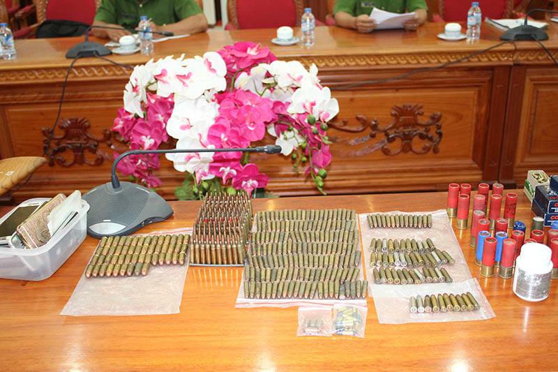 súng, súng quân dụng, Cần Thơ, bắt giữ