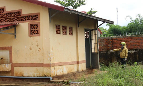 hiếp dâm trẻ em, dâm ô, truy tố, bắt khẩn cấp, bảo vệ trường tiểu học, Đắk Nông