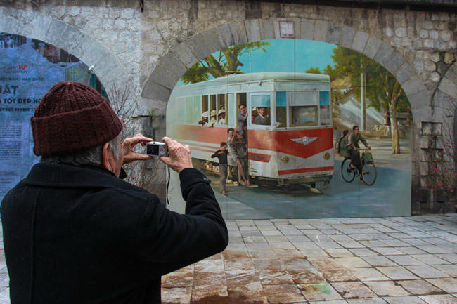 Chẳng cần đi đâu xa, giữa Hà Nội cũng có địa chỉ sống ảo tuyệt đẹp dịp Tết này hình ảnh 5 chang can di dau xa, giua ha noi cung co dia chi song ao tuyet dep dip tet nay hinh anh 5