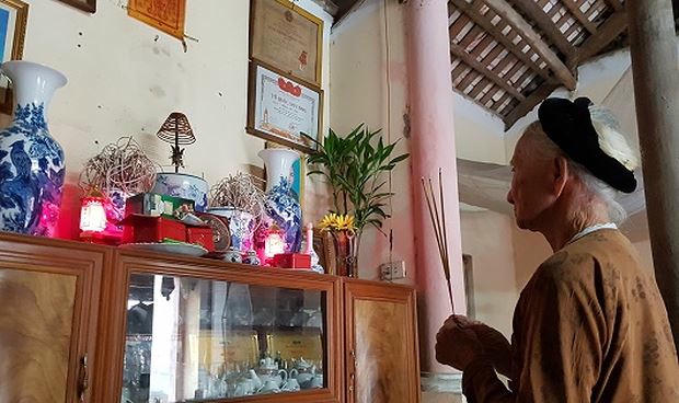 Mẹ liệt sỹ 10 năm đi xin trợ cấp sửa nhà