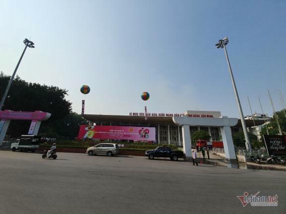 Cháy hội trường Cung văn hóa hữu nghị Việt Xô, sập mái vòm sân khấu chính