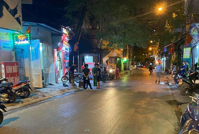 Mâu thuẫn do đốt vàng mã, người đàn ông bị hàng xóm tạt axít bỏng nặng - Ảnh 1. Mâu thuẫn do đốt vàng mã, người đàn ông bị hàng xóm tạt axít bỏng nặng - Ảnh 1.