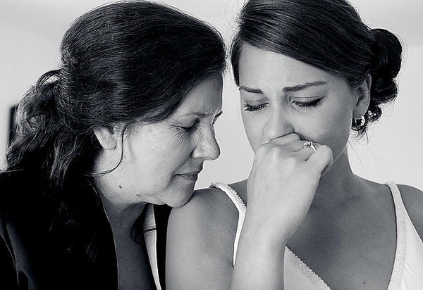 Kết quả hình ảnh cho mẹ và con gái