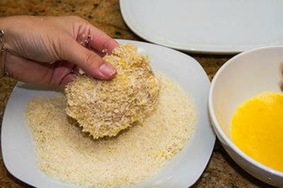 Kết quả hình ảnh cho cách làm ức gà chiên giòn