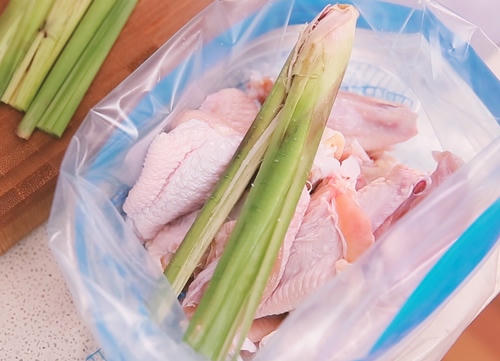 Kết quả hình ảnh cho gà rán sả chanh kiểu thái