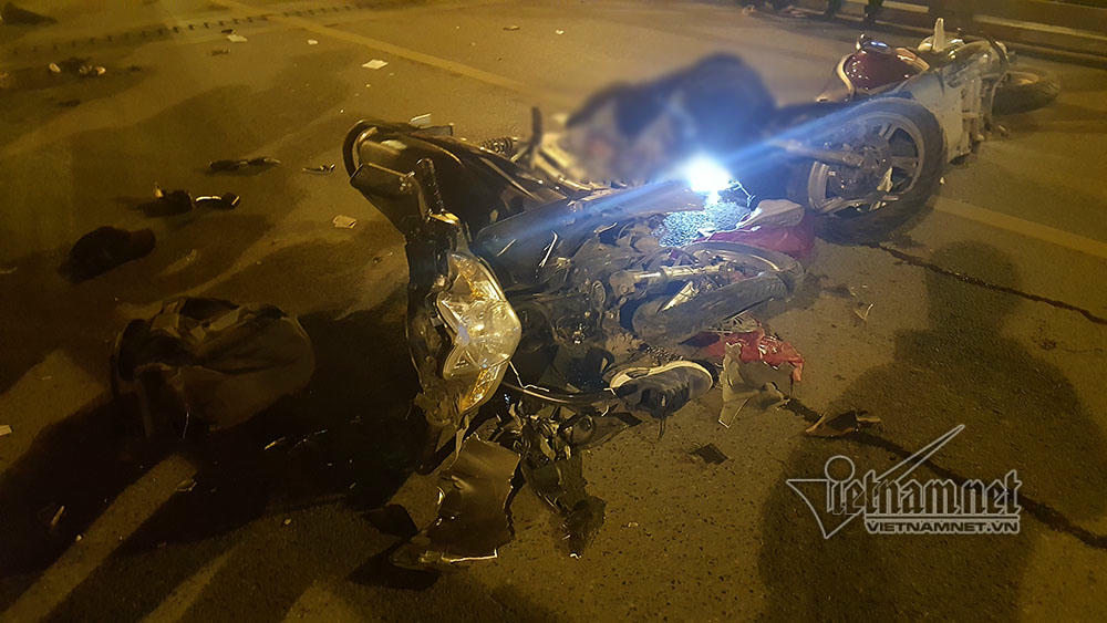 tai nạn,tai nạn giao thông,tai nạn chết người,cầu vượt Thái Hà,Hà Nội