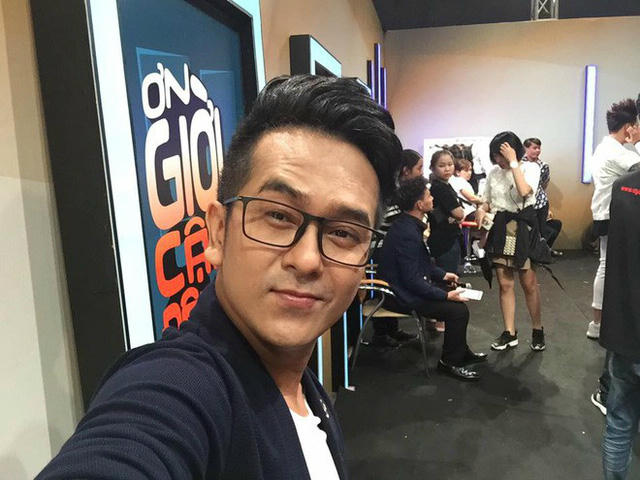 Anh cũng chăm chỉ tham gia gameshow, các chương trình truyền hình.