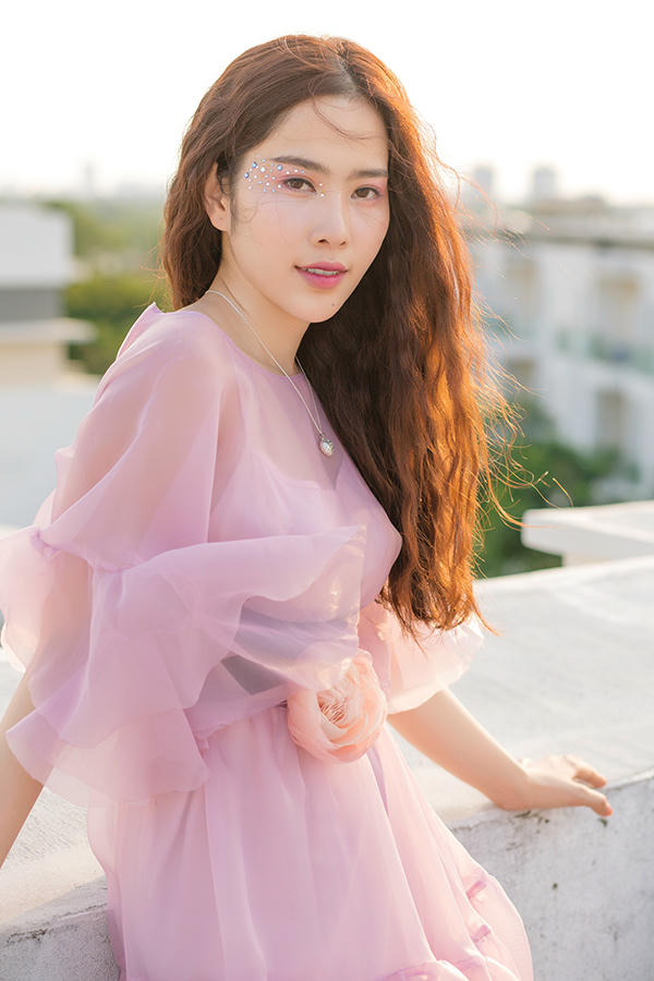 Hoa khôi Nam Em.