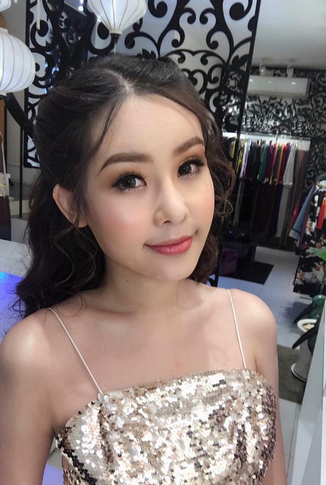 Hoa hậu Đại dương Ngân Anh mặc gợi cảm hút mắt mặt vẫn "bất biến" hình ảnh 1 hoa hau dai duong ngan anh mac goi cam hut mat mat van "bat bien" hinh anh 1