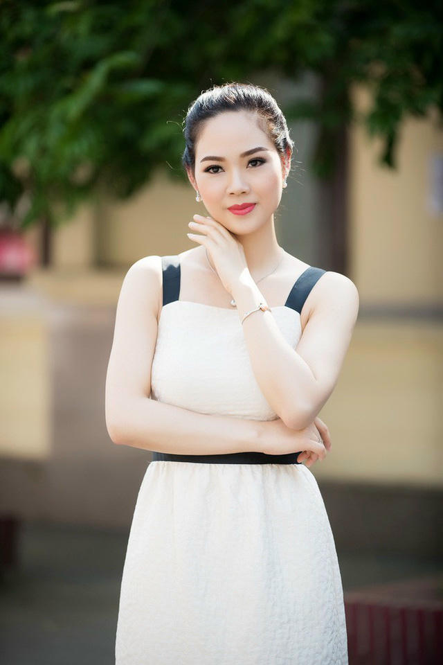 Những tưởng rằng với những lợi thế mà không phải cô gái nào cũng có được ngay lúc đó, Mai Phương sẽ trở về và tấn công showbiz nhưng không, Mai Phương quyết định đưa những danh hiệu mà mình đã nỗ lực đạt được trở thành những kỷ niệm và an yên lập gia đình với tình yêu 8 năm của mình. Hiện tại, Mai Phương đang làm cán bộ hải quan tại Hải Phòng và hạnh phúc với tổ ấm của mình.