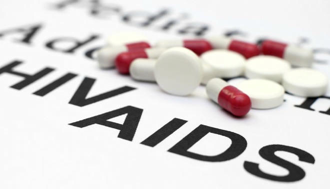 Để đạt và duy trì tải luọng virus dưới ngưỡng phát hiện, cần tuân thủ điều trị ARV và xét nghiệm tải lượng virus định kỳ.
