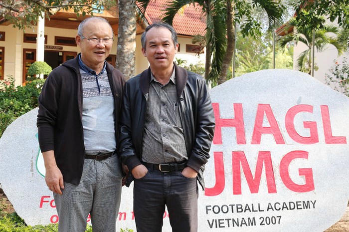 tra 19 ty dong tien luong cho hlv park hang-seo, bau duc noi gi? hinh anh 1