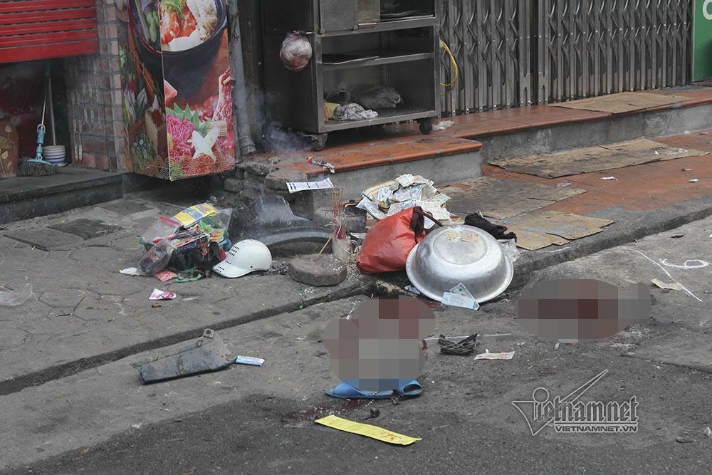 Ô tô đâm 5 xe trên phố Ngọc Khánh: Thai phụ nhảy bật trong tích tắc