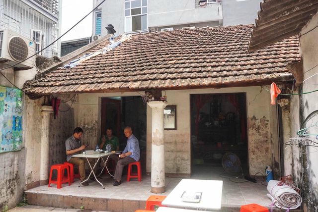Lời kể đẫm nước mắt của con trai nữ lao công bị “xe điên” đâm tử vong ở Hà Nội - 1 Lời kể đẫm nước mắt của con trai nữ lao công bị “xe điên” đâm tử vong ở Hà Nội - 1
