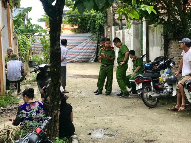 Lạnh người lời khai của hung thủ cầm dao truy sát cả nhà em trai ruột - 2 Lạnh người lời khai của hung thủ cầm dao truy sát cả nhà em trai ruột - 2