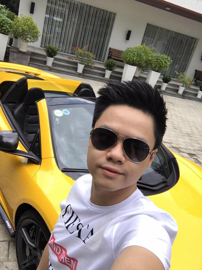 3 dai gia vua &quot;sat gai&quot; nhat showbiz vua co thu choi sieu xe khong ai bang hinh anh 19
