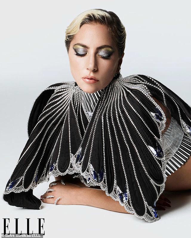 Lady Gaga thừa nhận dàn dựng màn diễn tình cảm với Bradley Cooper - 5 Lady Gaga thừa nhận dàn dựng màn diễn tình cảm với Bradley Cooper - 5