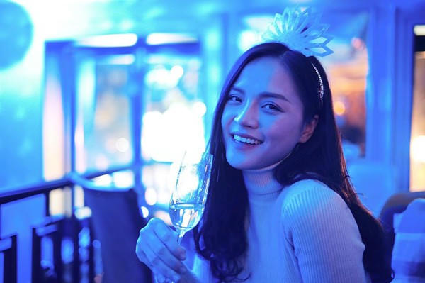 Nhan sắc đời thực của nữ diễn viên phim Về nhà đi con vừa bị đồn lộ clip nóng - Ảnh 7.