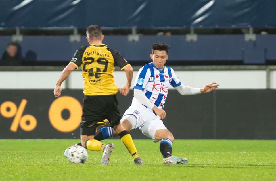 quyet tim co hoi o heerenveen, van hau “gieo sau” cho hlv park hang-seo hinh anh 1