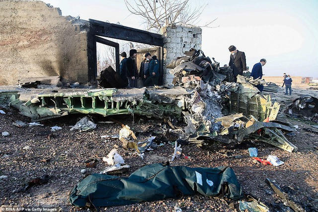 Ukraine tiết lộ nguyên nhân vụ rơi máy bay ở Iran khiến 176 người chết - 1 Ukraine tiết lộ nguyên nhân vụ rơi máy bay ở Iran khiến 176 người chết - 1