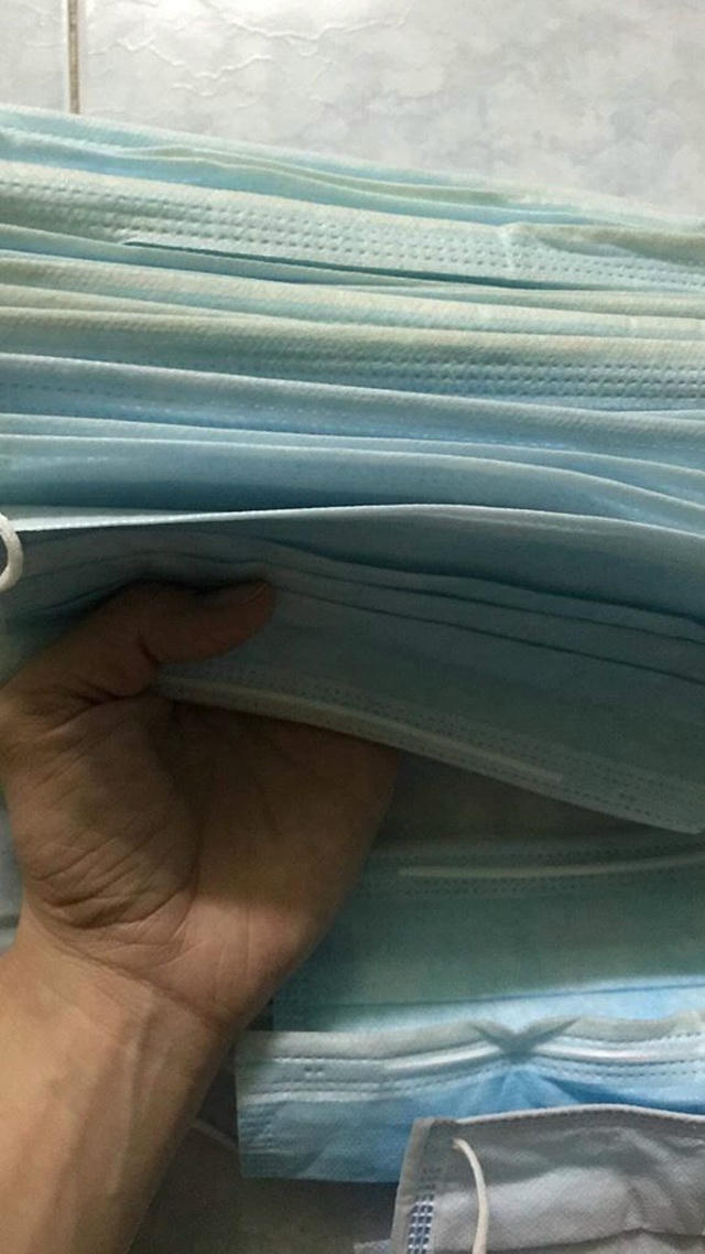 Ca sĩ Pha Lê bức xúc mua phải khẩu trang “rởm” đã qua sử dụng - 3 Ca sĩ Pha Lê bức xúc mua phải khẩu trang “rởm” đã qua sử dụng - 3