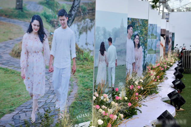 Nhà Duy Mạnh dựng rạp hoành tráng, chuẩn bị nước rửa tay cho khách dự cưới - 13 Nhà Duy Mạnh dựng rạp hoành tráng, chuẩn bị nước rửa tay cho khách dự cưới - 13