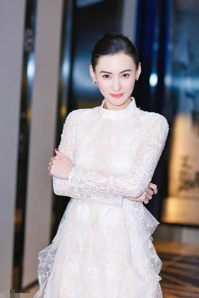 he lo moi quan he bat ngo giua sao hoa ngu va cac "ong trum xa hoi den" hinh anh 3