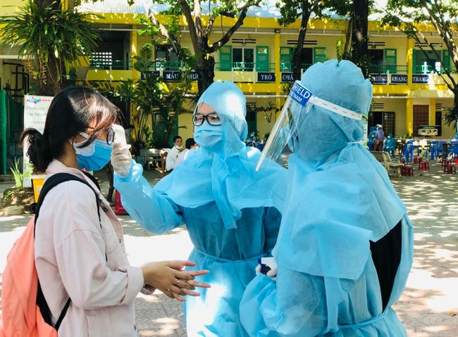 Đảm bảo an toàn cho thí sinh và chính bản thân các tình nguyện viên.