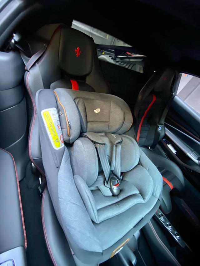 Con sao Việt vừa sinh ra đã dát đầy hàng hiệu đắt đỏ đáng ghen tị - 5