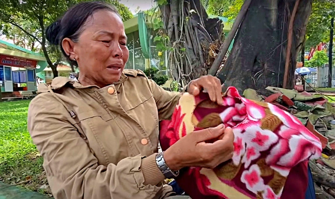 Người mẹ miền Tây khóc cạn nước mắt tìm con mất tích suốt 6 năm