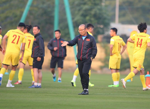 Cầu thủ thứ hai phải chia tay đội tuyển Việt Nam vì chấn thương - 2