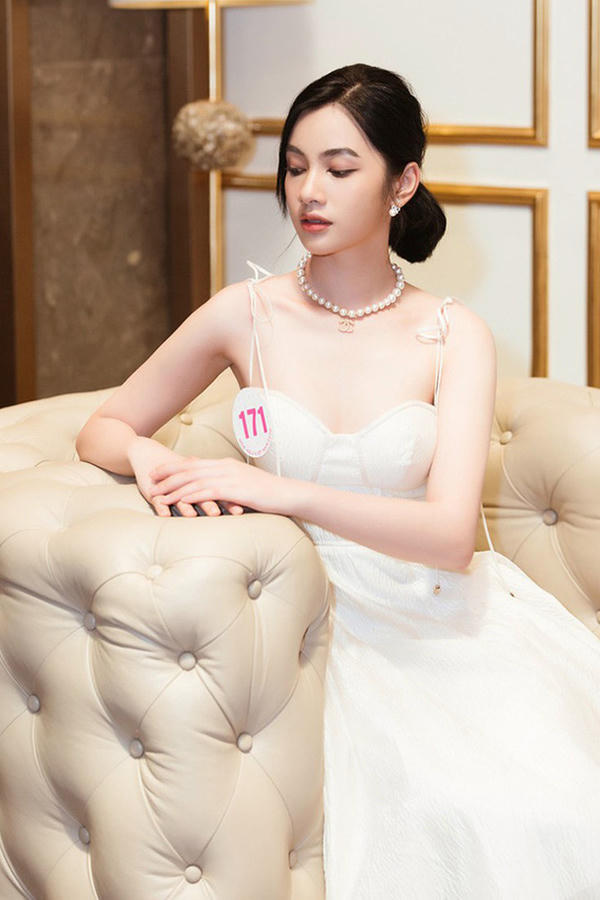 Người đẹp Cẩm Đan là ai?