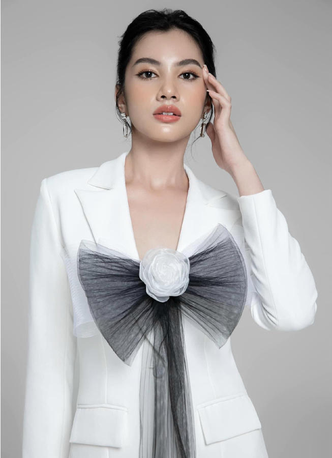 Người đẹp Cẩm Đan là ai?