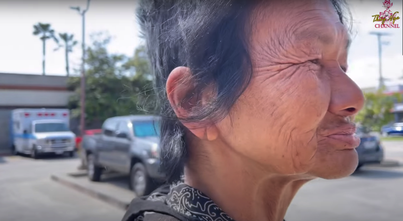 Ca sĩ Kim Ngân sống lang thang tại Mỹ bị kẻ xấu cắt một bên tai - Ảnh 5.