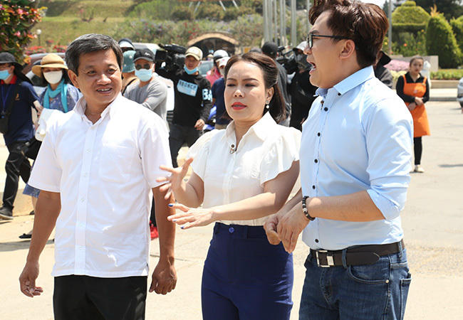 Việt Hương: 'Tôi áp lực khi mua xe cứu thương cho anh Đoàn Ngọc Hải'