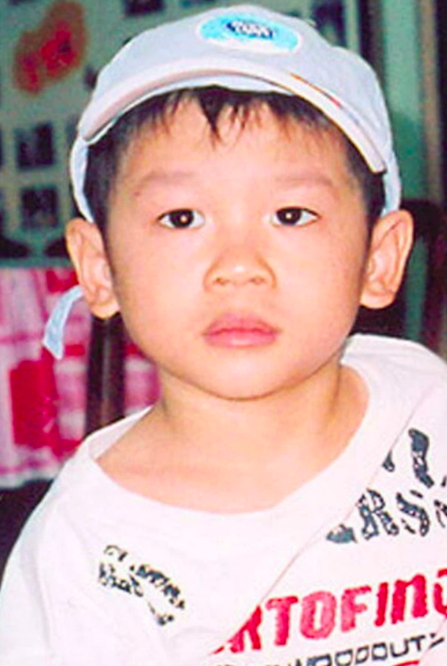 Cậu bé gốc Việt Pax Thiên sau 14 năm được ông bà Smith nhận nuôi - 1