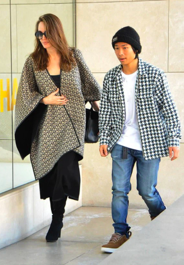 Cậu bé gốc Việt Pax Thiên sau 14 năm được ông bà Smith nhận nuôi - 5