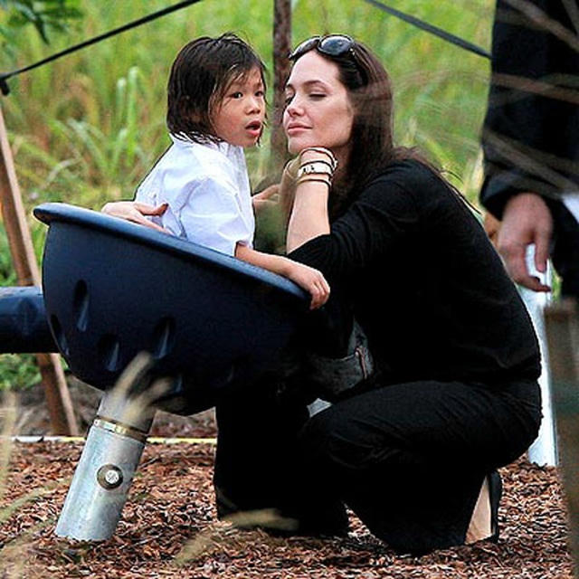 Cậu bé gốc Việt Pax Thiên sau 14 năm được ông bà Smith nhận nuôi - 3