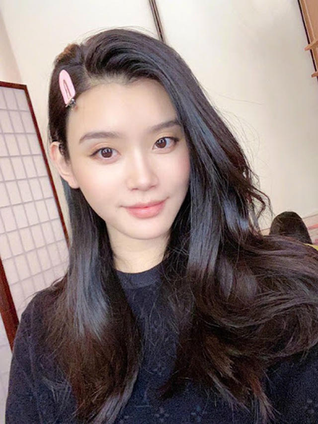 Cuộc sống làm dâu tỷ phú của siêu mẫu Hề Mộng Dao có đẹp như mơ? - 1