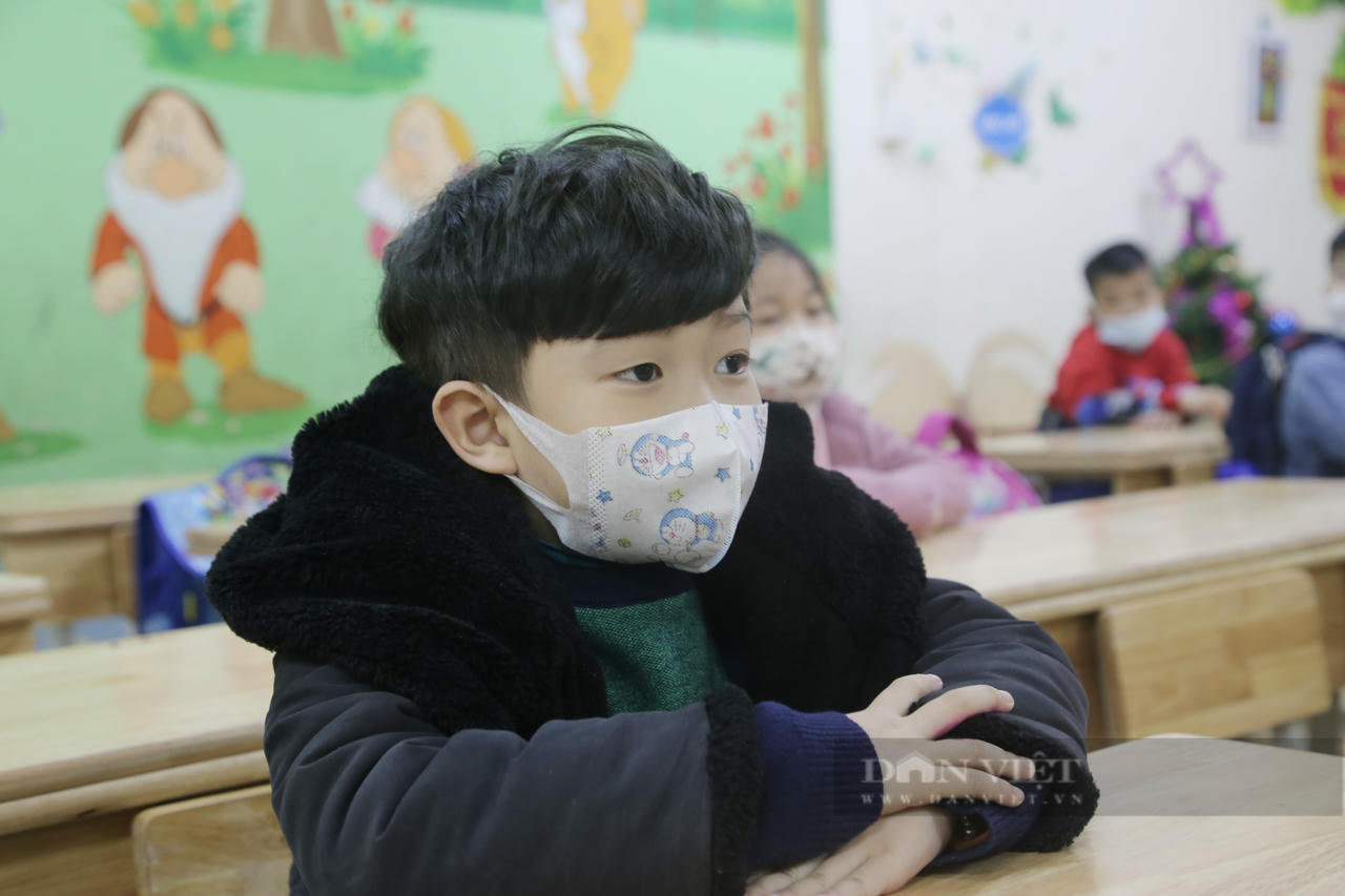 "Bao giờ hết rét lạnh ở miền Bắc?": Chi tiết nhiệt độ khung giờ học sinh đi học các ngày tới - Ảnh 1.