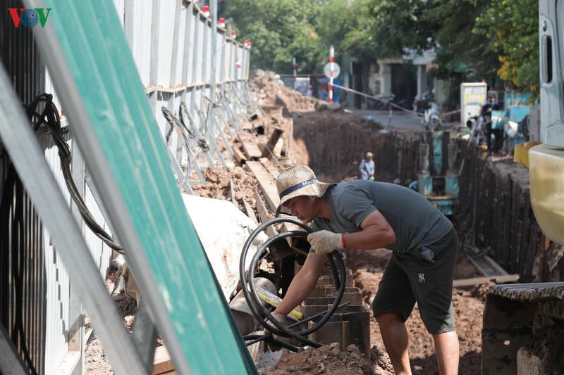 phá dỡ 600m "con đường gốm sứ" ven sông hồng để phục vụ dự án hình 8 pha do 600m "con duong gom su" ven song hong de phuc vu du an hinh 8