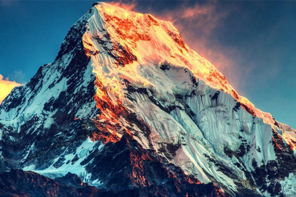 nui-Everest