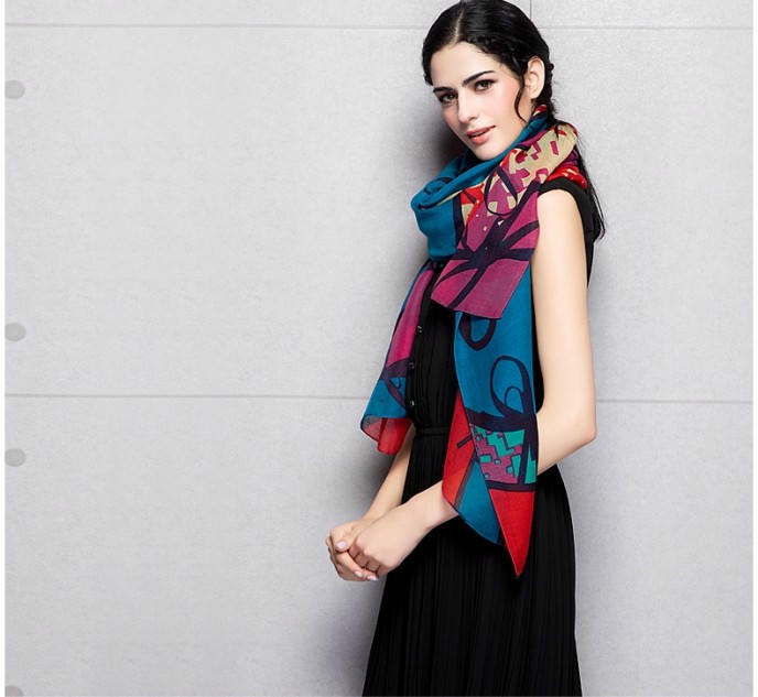 Những mẫu khăn quàng bạn gái nên có mùa đông 2016