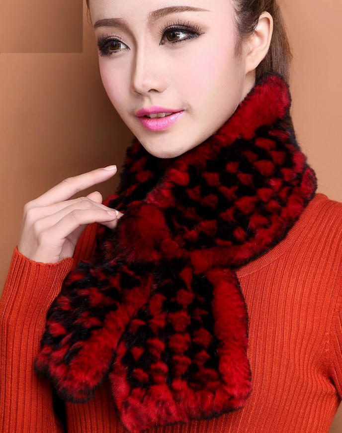 Những mẫu khăn quàng bạn gái nên có mùa đông 2016