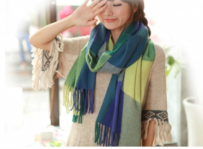 Những mẫu khăn quàng bạn gái nên có mùa đông 2016