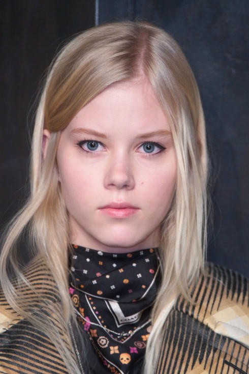 Cách kẻ mắt viền nửa mắt