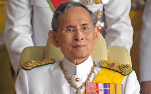 nha vua thai lan bhumibol adulyadej bang ha hinh 1