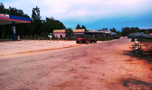 Nam thanh niên nhập viện cấp cứu sau xô xát với công an xã ảnh 1