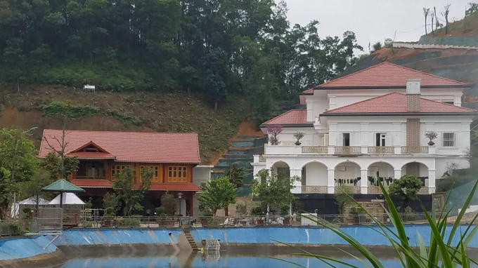 Khu dinh thự khủng của ông Phạm Sỹ Qúy, Giám đốc Sở TNMT tỉnh Yên Bái.