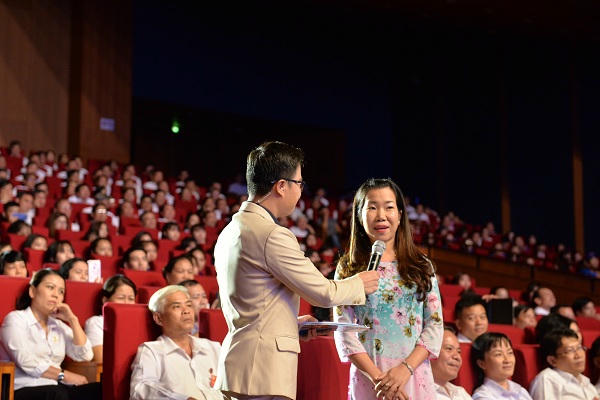 Chương trình giao lưu nghệ thuật Biển đảo quê hương: Xúc động và sâu lắng